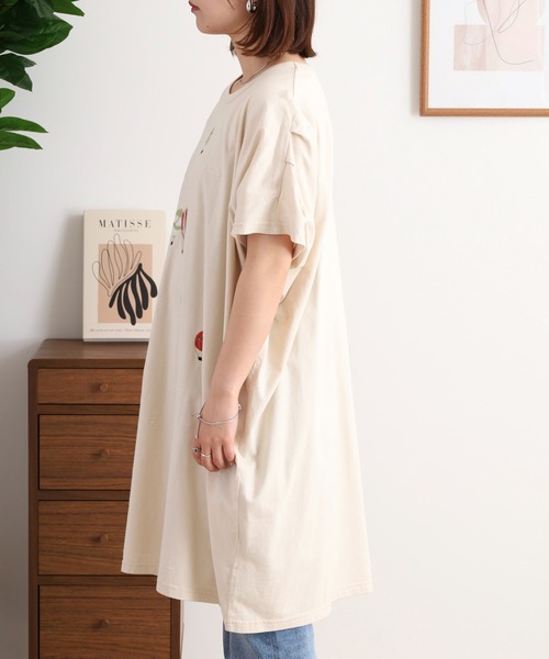 Emago(イマゴ)の「EMAGO 気球刺繍ドルマンチュニック(Tシャツ/カットソー・レディース・ネイビー/アイボリー/ホワイト×ブルー・FREE)」の17枚目の写真