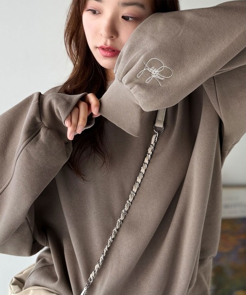 セール】袖先のさりげない刺繍がアクセント。サインロゴ刺繍裏起毛