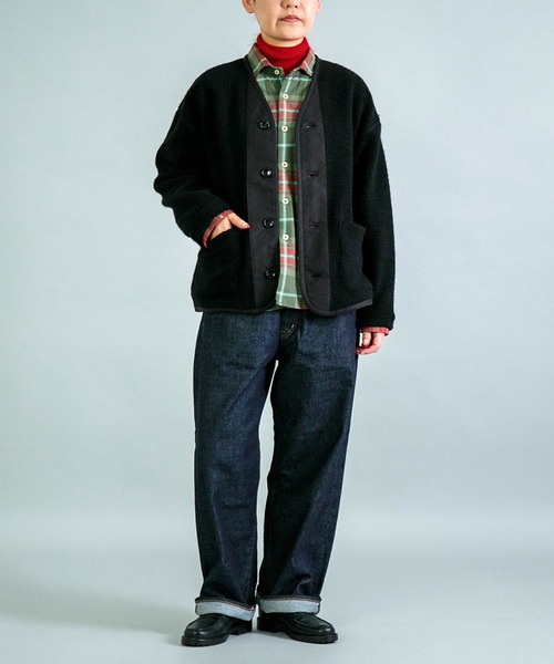 OMNIGOD（オムニゴッド）の「[OMNIGOD womens / オムニゴッド] リサイクルウールパイル ミリタリーカーディガン（カーディガン/ボレロ・レディース・ブラック/ブラウン/グレー・0）」の15枚目の写真