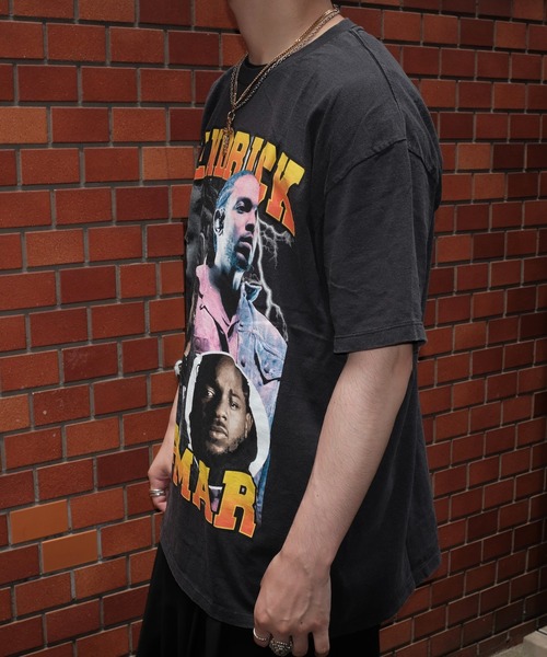 THRIFTY LOOK(スリフティールック)の「THRIFTY LOOK スリフティルック / THRIFTY"KENDRICK LAMAR"TEE ケンドリック・ラマー(Tシャツ/カットソー・メンズ・ブラック系1/ブラック/ブラック系2・MEDIUM/LARGE/X-LARGE)」の8枚目の写真