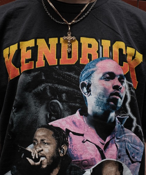 THRIFTY LOOK(スリフティールック)の「THRIFTY LOOK スリフティルック / THRIFTY"KENDRICK LAMAR"TEE ケンドリック・ラマー(Tシャツ/カットソー・メンズ・ブラック系1/ブラック/ブラック系2・MEDIUM/LARGE/X-LARGE)」の11枚目の写真