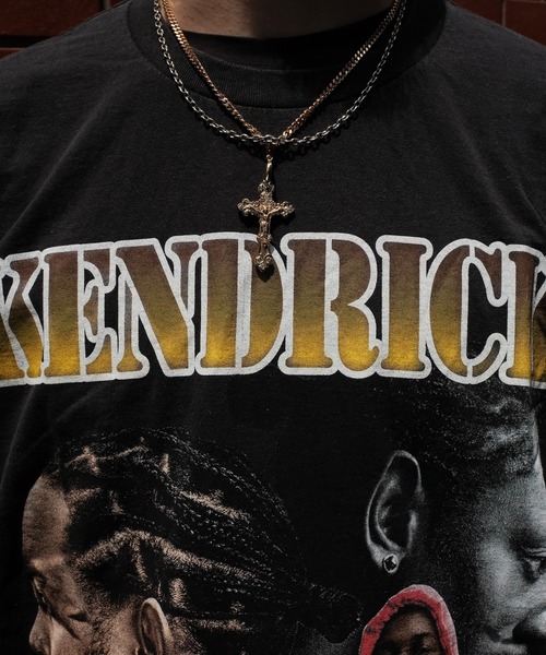THRIFTY LOOK(スリフティールック)の「THRIFTY LOOK スリフティルック / THRIFTY"KENDRICK LAMAR"TEE ケンドリック・ラマー(Tシャツ/カットソー・メンズ・ブラック系1/ブラック/ブラック系2・MEDIUM/LARGE/X-LARGE)」の5枚目の写真