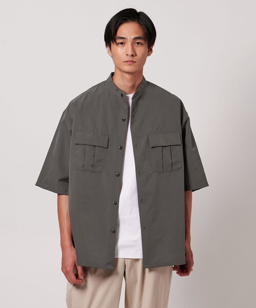 UNITED ARROWS(ユナイテッドアローズ)の「DotAir ドットエア バンドカラー ミリタリーシャツ ‐吸水速乾 ストレッチ‐(シャツ/ブラウス・メンズ・ブラック/ダークグレー・L/XL/M/S)」の2枚目の写真