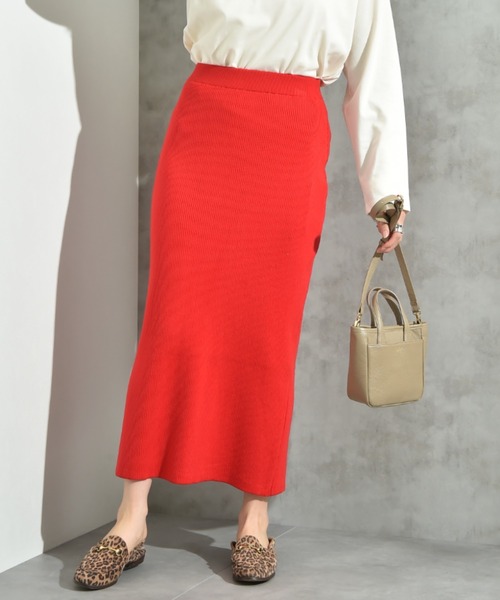 INTERPLANET(インタープラネット)の「ニットリブナロースカート(スカート・レディース・オフホワイト/レッド/ブラウン/ブラック・FREE)」の4枚目の写真