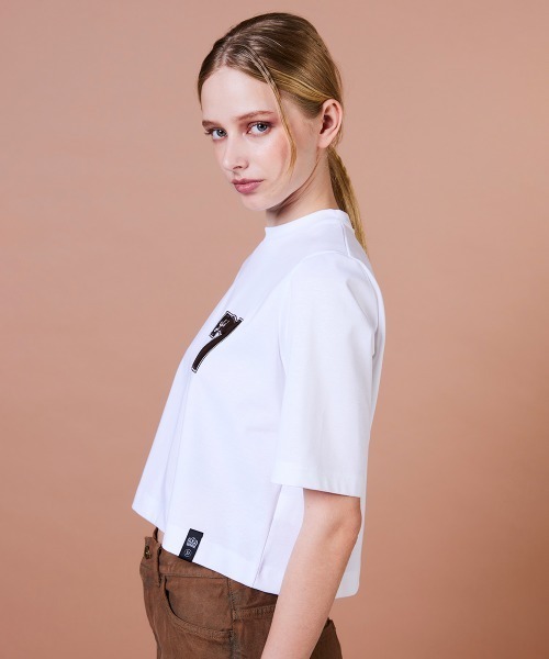 DOUBLE STANDARD CLOTHING（ダブルスタンダードクロージング）の「スーピマコットン レザー刺繍Tシャツ（Tシャツ/カットソー・レディース・ブラウン/オフホワイト・FREE）」の4枚目の写真