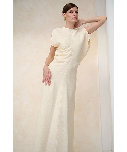 Estella.K（エステラケー）の「Dion Pleated Dress ワッシャープリーツドルマンドレス（ワンピース・レディース・ブラック/サックスブルー/アイボリー・FREE）」の7枚目の写真