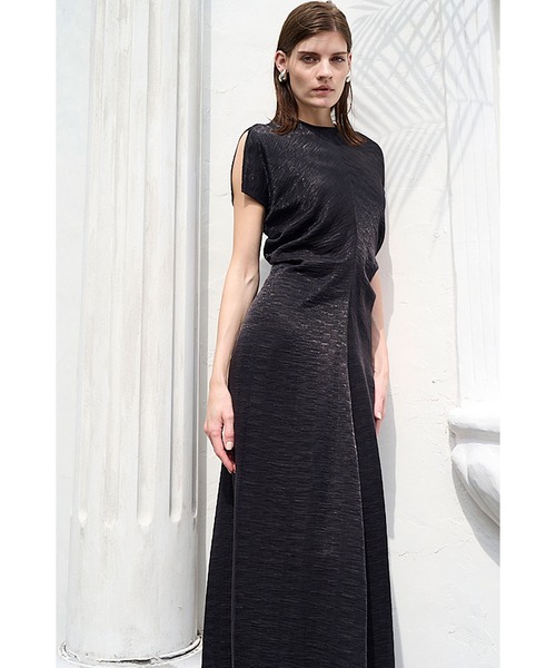 Estella.K（エステラケー）の「Dion Pleated Dress ワッシャープリーツドルマンドレス（ワンピース・レディース・ブラック/サックスブルー/アイボリー・FREE）」の20枚目の写真
