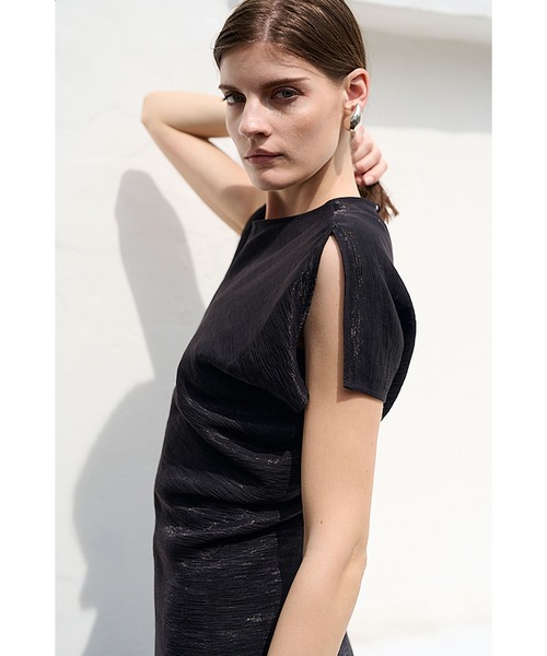 Estella.K（エステラケー）の「Dion Pleated Dress ワッシャープリーツドルマンドレス（ワンピース・レディース・ブラック/サックスブルー/アイボリー・FREE）」の15枚目の写真