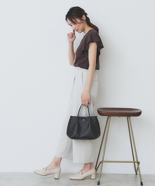 index(インデックス)の「《美人百花掲載/XS-3Lサイズ》フレアスリーブバックシャントップス【接触冷感/UVケア/洗濯機洗い可】(Tシャツ/カットソー・レディース・ナチュラル/グリーン系/ブラウン系その他/ネイビー・40/38/36/34/44/42)」の18枚目の写真