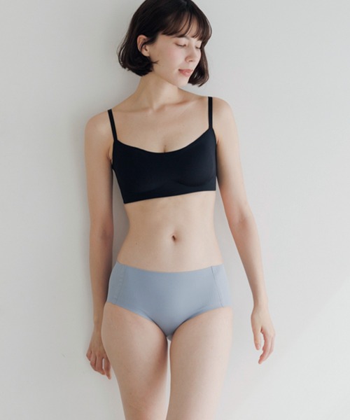 BAMBI WATER（バンビウォーター）の「【昼夜兼用】ノンワイヤーなのにホールド力抜群 外出時もおうちでも 1日中使える ナイトブラ シームレス (バンドゥ) セットアップ可能（ナイトブラ・レディース・グレイッシュベージュ/ブラック・XL/L/M/S）」の19枚目の写真