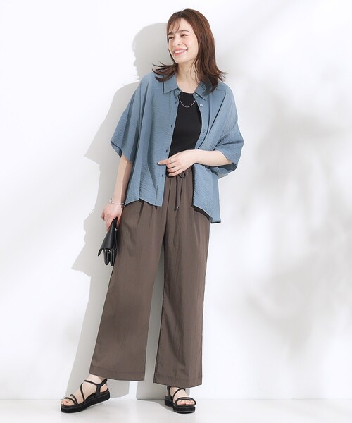 Cutie Blonde（キューティーブロンド）の「ゆるっと感がこなれ見え ワッシャーシアー半袖シャツ（シャツ/ブラウス・レディース・ライトイエロー系/チャコールグレー/レッド系1/パープル/ブルー系その他/ライトグリーン・00）」の18枚目の写真