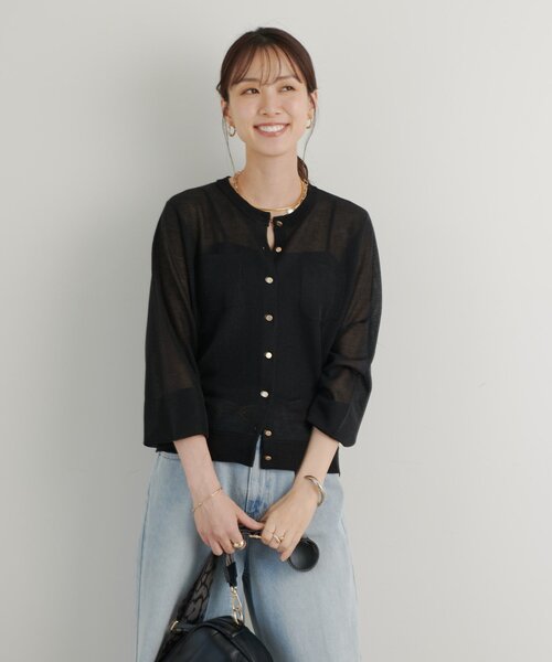 un dix cors(アンディコール)の「《大人可愛くきちんと見え》クルーネックラメニットカーディガン(カーディガン/ボレロ・レディース・ベージュ/ブラック/バーガンディー/グリーン・FREE)」の5枚目の写真