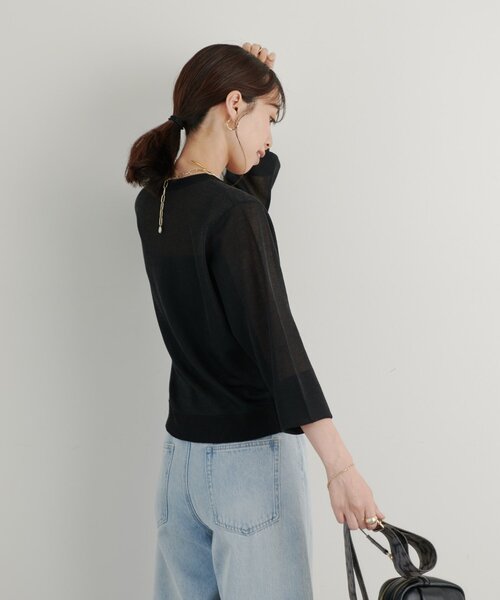 un dix cors(アンディコール)の「《大人可愛くきちんと見え》クルーネックラメニットカーディガン(カーディガン/ボレロ・レディース・ベージュ/ブラック/バーガンディー/グリーン・FREE)」の7枚目の写真
