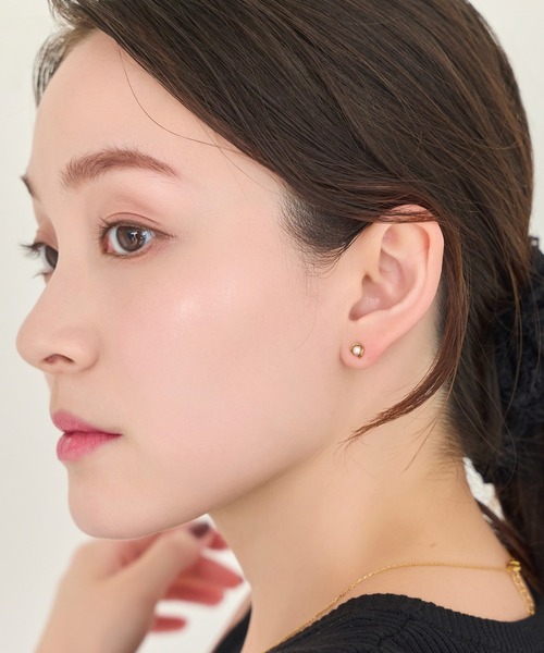 Phoebe(フィービィー)の「【金属アレルギー対応】プチメタルパールピアス(片耳)/サージカルステンレス(ピアス(片耳用)・レディース・ホワイト・FREE)」の3枚目の写真