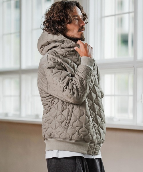 Magine(マージン)の「mj10911-Gourd Quilted Padded Blouson キルトブルゾン(ブルゾン・メンズ・グレイッシュベージュ/ブラック/オリーブ・48/46/44)」の22枚目の写真