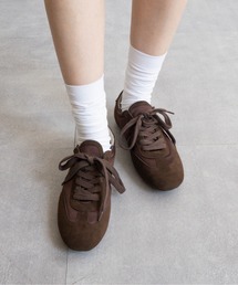 Fabby fabby（ファビィーファビィー）の「サテン2ステッチサッカーシューズ（スニーカー）」