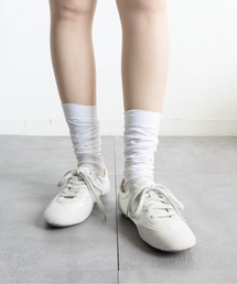 Fabby fabby（ファビィーファビィー）の「サテン2ステッチサッカーシューズ（スニーカー）」