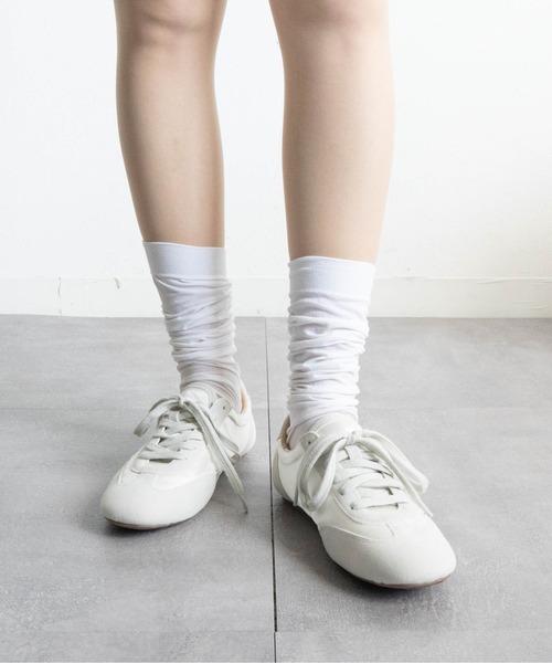 Fabby fabby（ファビィーファビィー）の「サテン2ステッチサッカーシューズ（スニーカー・レディース・ベージュ/ブラック/ブラウン/グレー・MEDIUM/LARGE/SMALL）」の2枚目の写真