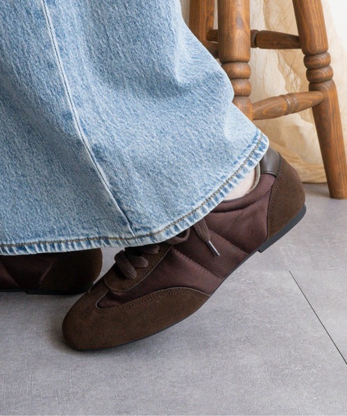 Fabby fabby（ファビィーファビィー）の「サテン2ステッチサッカーシューズ（スニーカー・レディース・ベージュ/ブラック/ブラウン/グレー・MEDIUM/LARGE/SMALL）」の9枚目の写真