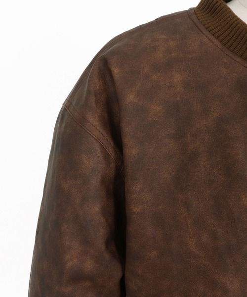 CAMBIO(カンビオ)の「mj10940-Vintage Like Synthetic Leather Oversized MA-1 ブルゾン(MA-1・メンズ・ブラック/ブラウン・M/L)」の8枚目の写真