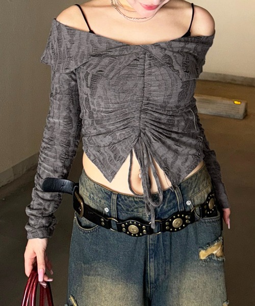 SPIRALGIRL(スパイラルガール)の「フロントギャザートップス(Tシャツ/カットソー・レディース・グレー/ブラック/オフホワイト・FREE)」の6枚目の写真