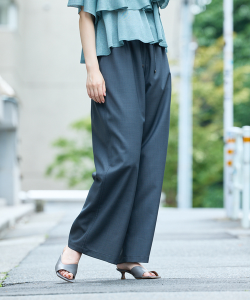 qualite（カリテ）の「【セットアップ対応】ウールライクイージーパンツ/夏服/オフィス（その他パンツ・レディース・ベージュ/チャコールグレー・36/38/40）」の2枚目の写真