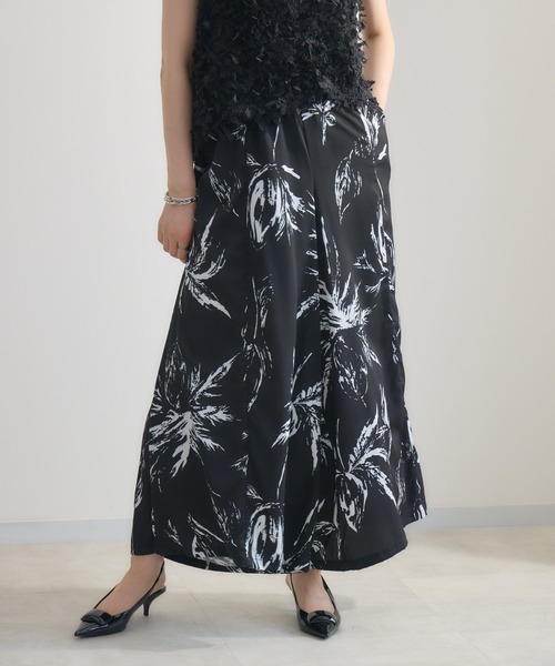 Paradise Picnic（パラダイスピクニック）の「SUGARROSE リーフプリントワイドパンツ（その他パンツ・レディース・チャコールグレー/ブラック/ブラウン・FREE）」の10枚目の写真