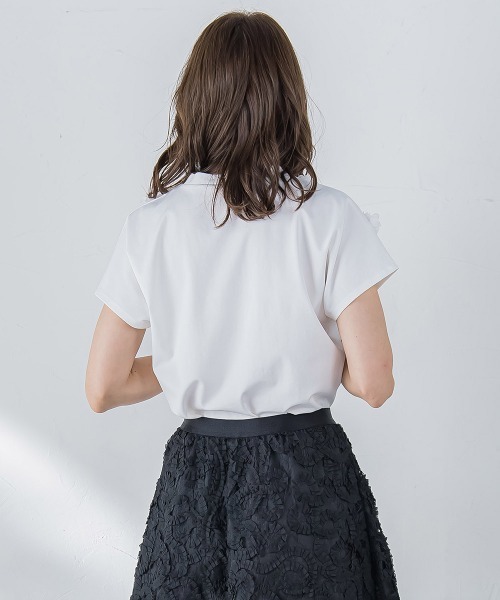 Viaggio Blu(ビアッジョブルー)の「フラワーモチーフカットソー≪手洗い可能≫(Tシャツ/カットソー・レディース・ホワイト/ブラック・M/S/L)」の16枚目の写真