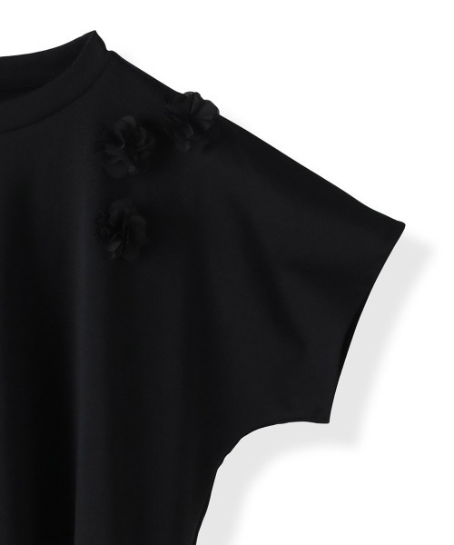 Viaggio Blu(ビアッジョブルー)の「フラワーモチーフカットソー≪手洗い可能≫(Tシャツ/カットソー・レディース・ホワイト/ブラック・M/S/L)」の9枚目の写真