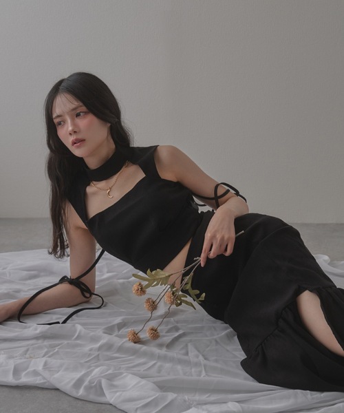 M DOLLY(エムドリー)の「*M DOLLY original* luna choker conscious mermaid setup/ルナチョーカーコンシャスマーメイドセットアップ(セットアップ・レディース・ブラック/ベージュ・S/FREE)」の2枚目の写真