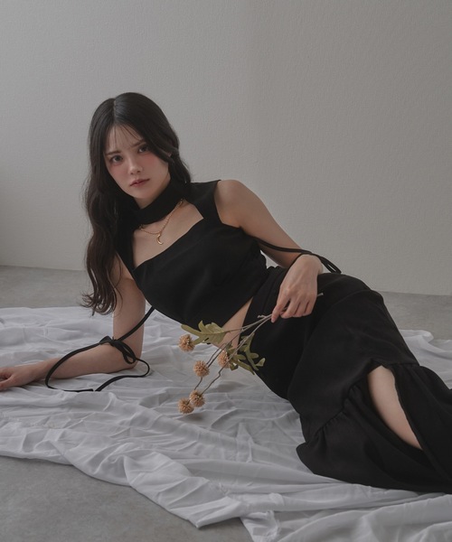 M DOLLY(エムドリー)の「*M DOLLY original* luna choker conscious mermaid setup/ルナチョーカーコンシャスマーメイドセットアップ(セットアップ・レディース・ブラック/ベージュ・S/FREE)」の3枚目の写真