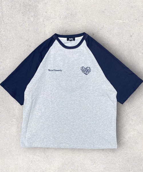ATMARK（アットマーク）の「《フリーサイズ　/　UNISEX　》ATMARK　ハートロゴラグランTee（Tシャツ/カットソー・レディース・ホワイト×ネイビー/ホワイト×レッド・FREE）」の3枚目の写真