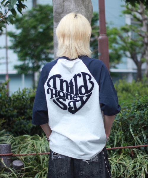 ATMARK（アットマーク）の「《フリーサイズ　/　UNISEX　》ATMARK　ハートロゴラグランTee（Tシャツ/カットソー・レディース・ホワイト×ネイビー/ホワイト×レッド・FREE）」の7枚目の写真