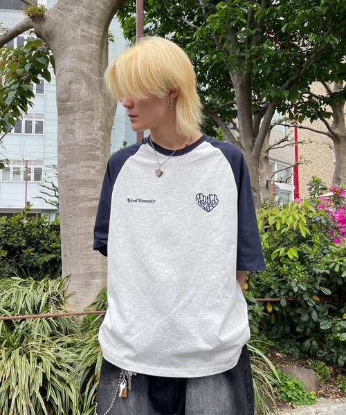 ATMARK（アットマーク）の「《フリーサイズ　/　UNISEX　》ATMARK　ハートロゴラグランTee（Tシャツ/カットソー・レディース・ホワイト×ネイビー/ホワイト×レッド・FREE）」の10枚目の写真