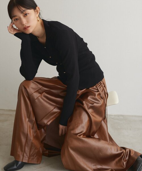 natural couture(ナチュラルクチュール)の「前あきカーデ風長袖ニット(ニット/セーター・レディース・ブラック/オフホワイト/ブラウン/ボルドー・FREE)」の14枚目の写真