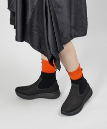 きれいめ厚底スニーカーブーツ