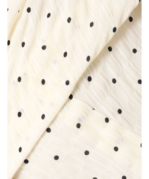 dazzlin（ダズリン）の「シュリンクフラワーショートシャツ（シャツ/ブラウス・レディース・オフホワイト/ブラウン/アイボリー/ブラック・FREE）」の15枚目の写真