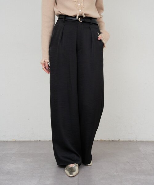 SHENERY（シーナリー）の「サテンワイドパンツ（その他パンツ・レディース・ブラック/ブラウン/オフホワイト・38/36）」の13枚目の写真