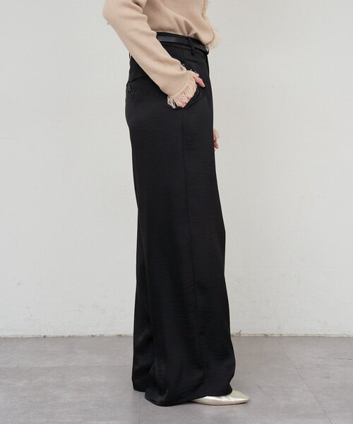 SHENERY（シーナリー）の「サテンワイドパンツ（その他パンツ・レディース・ブラック/ブラウン/オフホワイト・38/36）」の18枚目の写真