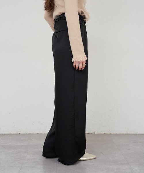 SHENERY（シーナリー）の「サテンワイドパンツ（その他パンツ・レディース・ブラック/ブラウン/オフホワイト・38/36）」の19枚目の写真