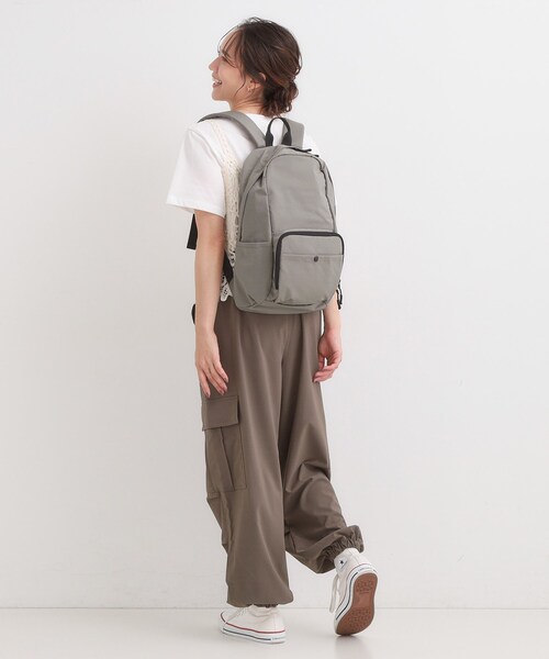 SHOO・LA・RUE（シューラルー）の「【撥水】立体ポケットリュック（バックパック/リュック・レディース・ピンク系/ブラック/グレー・00）」の5枚目の写真