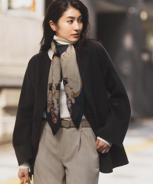 UNTITLED（アンタイトル）の「【ミディ丈/軽やか】セミラグランリバー コート（ノーカラーコート・レディース・ナチュラル/グレー/ブラウン系その他/サックスブルー/チャコールグレー・04/03/00/01/02/44/48）」の3枚目の写真