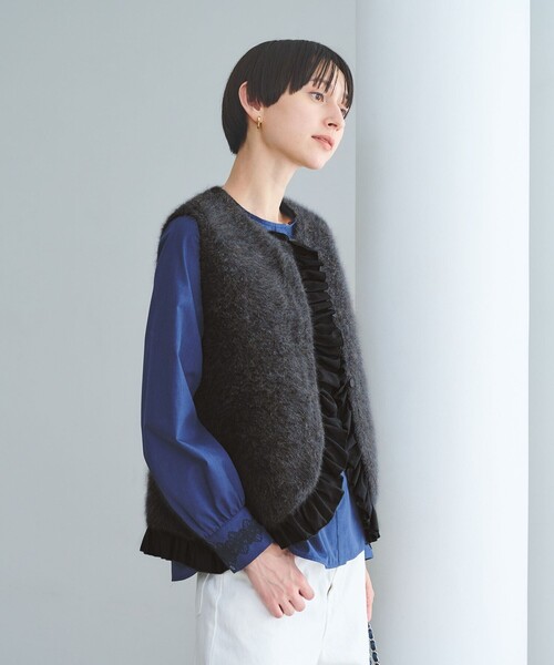 UNITED ARROWS（ユナイテッドアローズ）の「フォックスカシミヤ フリルコンビ ベスト（ベスト・レディース・ダークグレー/モカ/ネイビー・FREE）」の5枚目の写真