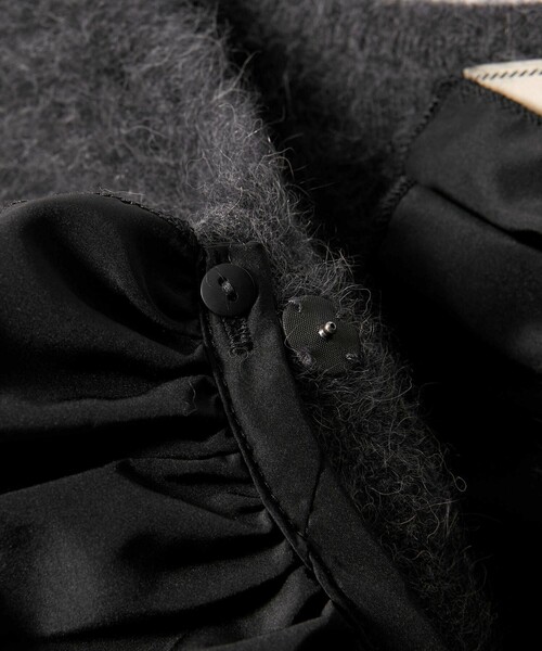 UNITED ARROWS（ユナイテッドアローズ）の「フォックスカシミヤ フリルコンビ ベスト（ベスト・レディース・ダークグレー/モカ/ネイビー・FREE）」の22枚目の写真