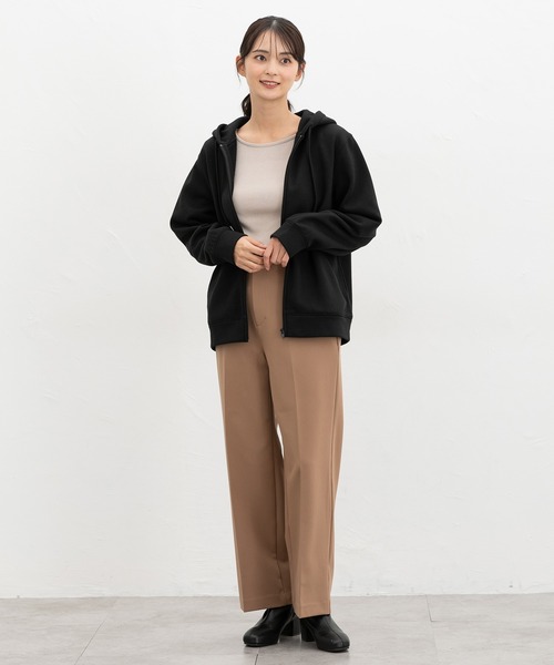 Honeys(ハニーズ)の「【ハニぽか】あったかきれいめジップ(パーカー・レディース・グレイッシュベージュ/ブラック/ラベンダー/スミクロ・S/M/LL/L)」の6枚目の写真