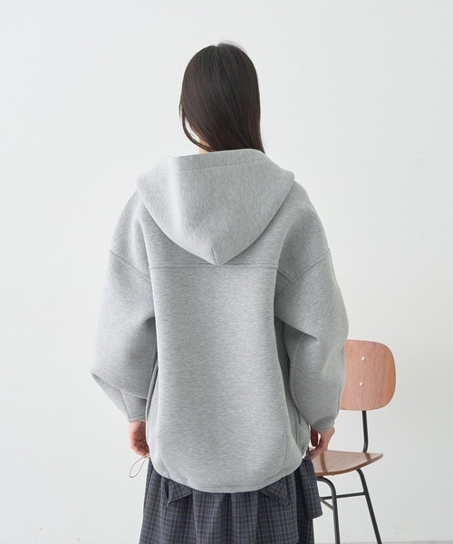 earth music&ecology（アースミュージックアンドエコロジー）の「ダンボールニットフーディーブルゾン（ブルゾン・レディース・ライトベージュ/ブラック/杢グレー・FREE）」の17枚目の写真