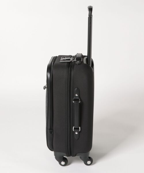 ウィールド キャリー オン・シグネチャー キャンバス（スーツケース