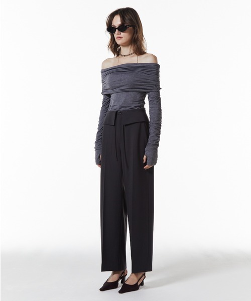 JOSE MOON（ジョゼムーン）の「GATHER OFFSHOULDER LONG TOPS/ギャザーオフショルダーロングトップス（Tシャツ/カットソー・レディース・ホワイト/ブラウン/ブラック/グレー・FREE）」の22枚目の写真