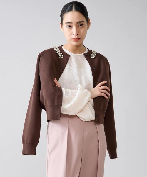 Tiara（ティアラ）の「ビジューネックカーディガン（カーディガン/ボレロ・レディース・ブラック/ブラウン・FREE）」の11枚目の写真