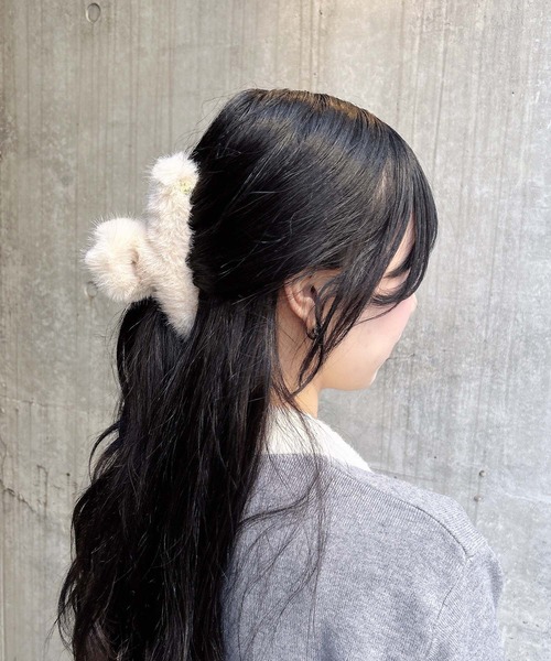 INGNI（イング）の「エコファークリップ（その他ヘアアクセサリー・レディース・ベージュ/ブラック・ONE SIZE）」の7枚目の写真